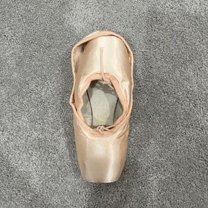 Freed Pointe Shoes 5X Custom Castle WB